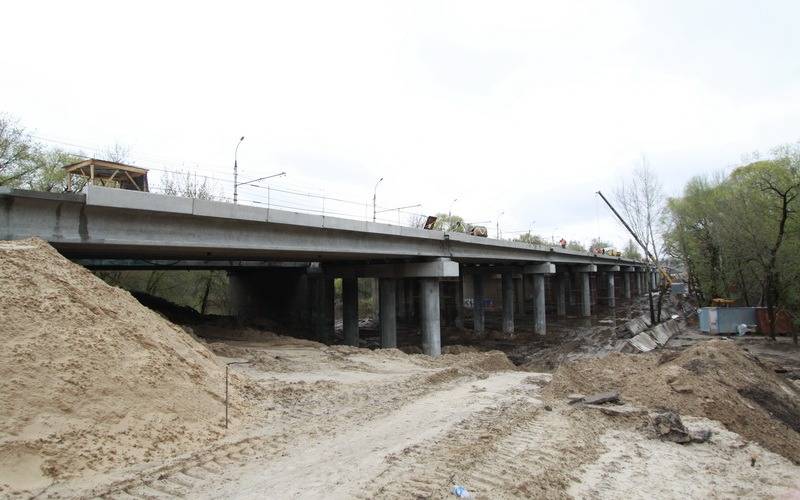 При строительстве Первомайского моста освоили 215 миллионов рублей