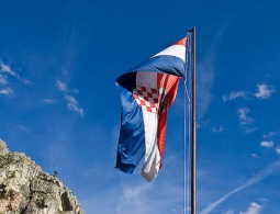 Кабмин Хорватии проголосовал против отставки первого вице-премьера