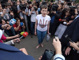 Савченко объяснила, почему прилетела на Украину босой