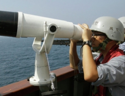 ВМС Южной Кореи открыли предупредительный огонь после вторжения судов КНДР