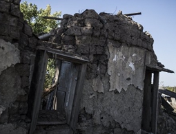 ДНР: украинские силовики перебросили в Донбасс танки и установки "Град"