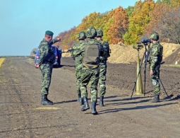 Порошенко пообещал пограничникам повышение зарплат