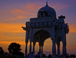 В Пакистане арестованы чиновники, выдавшие поддельные документы талибу