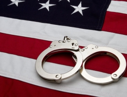 Жителю Нью-Джерси грозит пожизненное заключение за попытки поджога синагог