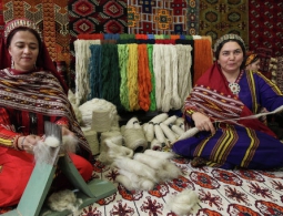 Туркмения отмечает День ковра