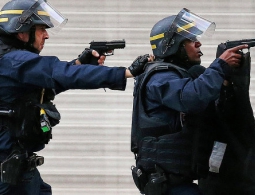 В Париже в ходе перестрелки пострадали два человека