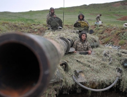 Степанакерт: ВС Азербайджана вели огонь из стрелкового оружия в Карабахе