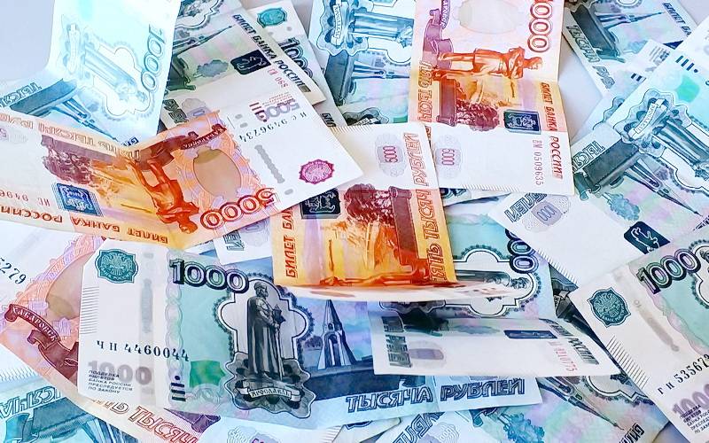 Директора брянского магазина оштрафовали на 40 тысяч рублей за взятку полицейскому
