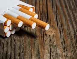 Минздрав запретит курить в автомобиле