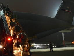 СМИ: Пентагон направил авианосную группу "Эйзенхауэр" на борьбу с ИГ