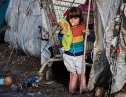 Франция будет принимать дополнительно по 400 мигрантов в месяц