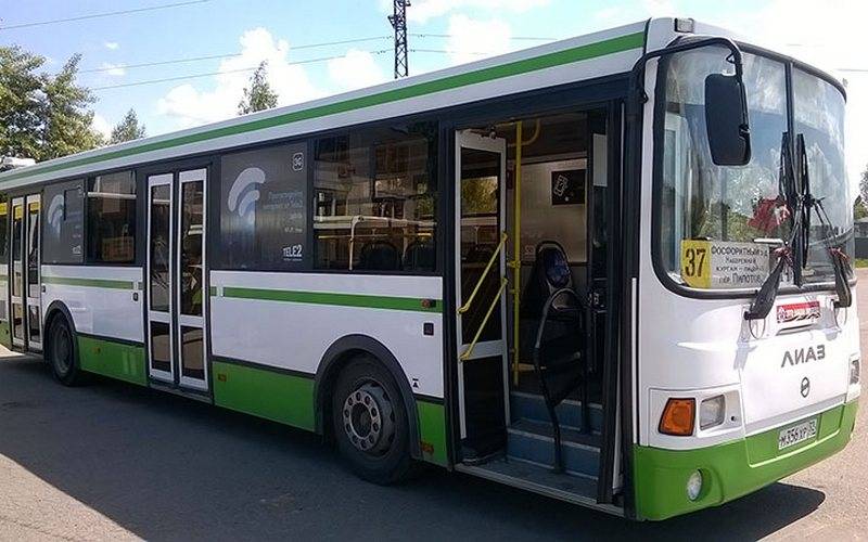 В автобусах Брянска появился бесплатный интернет