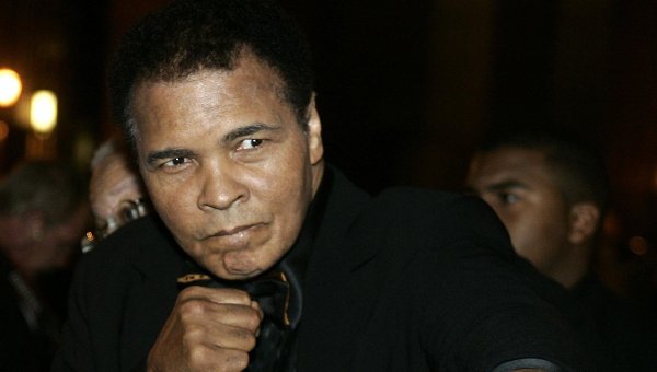 СМИ сообщили, что боксер Мохаммед Али находится при смерти