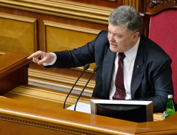 Порошенко раскритиковал идею раздела полномочий между кабмином и регионами