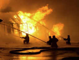 В Шри-Ланке на складе боеприпасов прогремел  взрыв