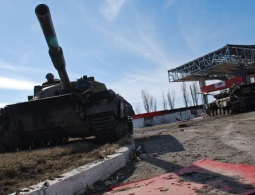 Саперы обнаружили в Дебальцево более 400 снарядов за три дня – МЧС ДНР