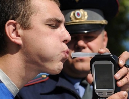 Возле памятника Артиллеристам в Брянске будут ловить пьяных водителей