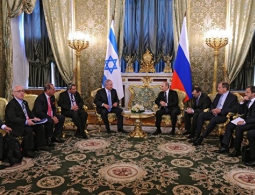 Путин: РФ положительно относится к переговорам  между Турцией и Израилем