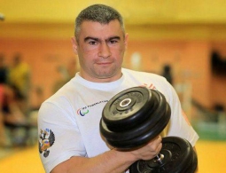 Брянский паралимпиец Сергей Сычев установил рекорд области по жиму лежа