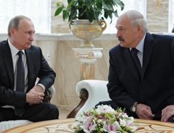 Путин посетил в Минске выставку "Белагро"