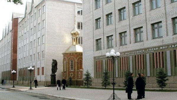 Власти Луганской области освободили абитуриентов Донбасса от госэкзамена