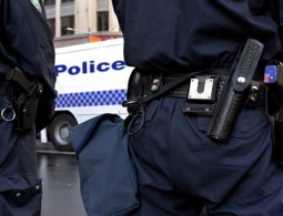 СМИ: в Сиднее полиция ранила мужчину, напавшего с ножом на трех человек