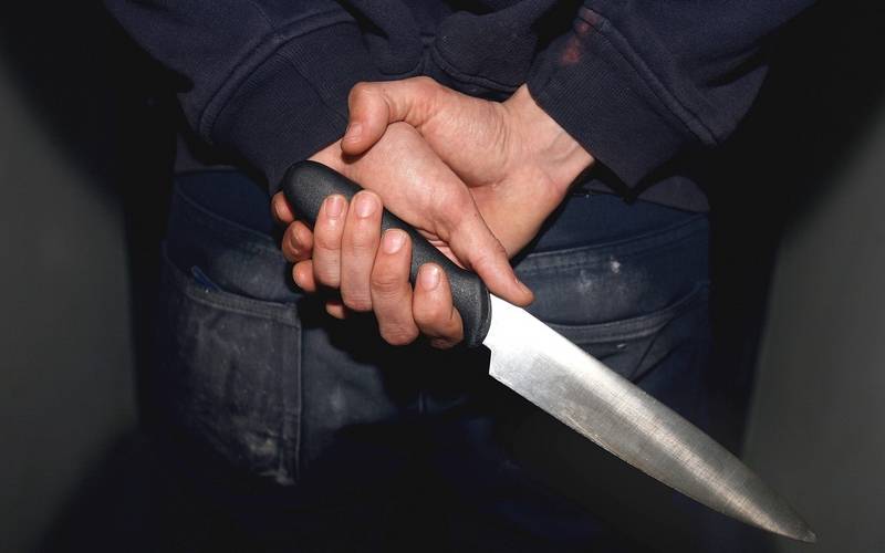 В городе Фокино подросток с ножом напал на женщину