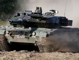 Инспектор ВС Германии: армии ФРГ нужны миллиарды евро на средства связи