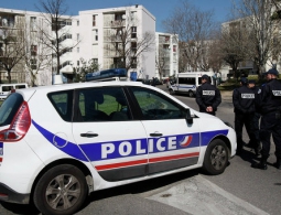 В Марселе британские футбольные болельщики подрались с местными жителями