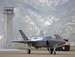 Американку обвиняют в попытке контрабанды авиадвигателей для F-35 в Китай