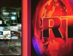 СМИ: прекращение трансляции RT в Аргентине связано с освобождением частот