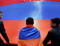 Армянские парламентарии призвали изучить биографию Гарегина Нжде