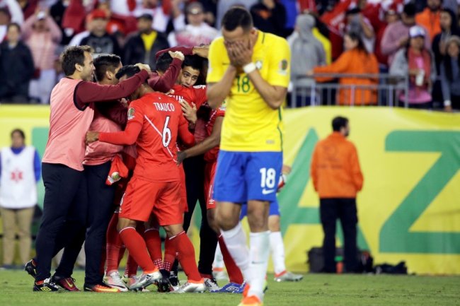 Мяч, забитый рукой, выбил сборную Бразилии из Кубка Америки