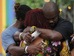 Стрельба в Орландо: ненависть к геям или влияние "Исламского государства"?