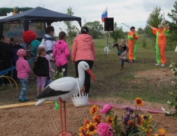 В частном секторе поселка Большое Полпино появился детский городок