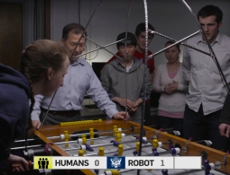 Искусственный интеллект обыгрывает людей в настольный футбол