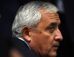 Экс-президенту Гватемалы предъявили новые обвинения в коррупции