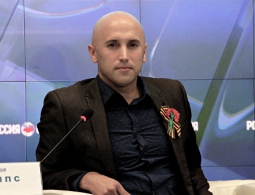 Журналист Филлипс рассказал о своей поездке в Латвию, несмотря на запрет