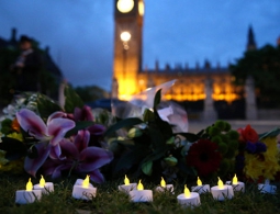 В Британии акция в память об убитой Джо Кокс собрала 500 тысяч фунтов