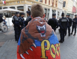 Один из задержанных во Франции российских болельщиков находится в больнице