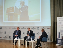 Собрание сочинений Примакова отправят в библиотеки