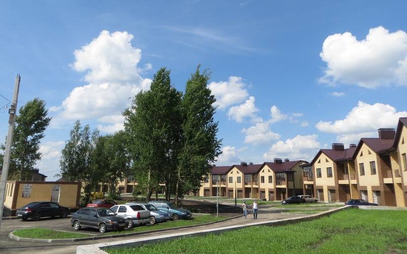 В Брянске благоустраивается коттеджный поселок «Андреевский парк»