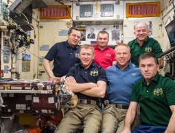 Три космонавта успешно вернулись с Международной космической станции