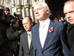 МИД Британии заявил, что отсутствие прогресса в деле Ассанжа разочаровывает