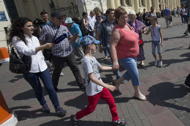 В Москву вернулись 160 детей из лагеря в Карелии  