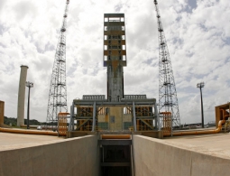 Японский военный спутник DSN-1 получил повреждения во время транспортировки