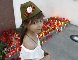 В Краснодаре 10 тысяч человек приняли участие в акции "Свеча памяти"