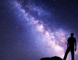 Прошло много лет, но теперь мы знаем размеры Вселенной