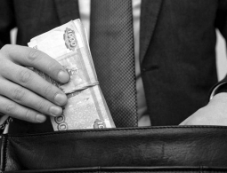 Почепский депутат заработал 17 миллионов рублей на незаконном вывозе мусора
