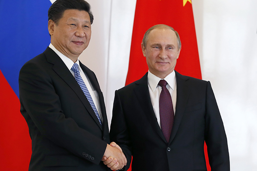 Лидеры России и Китая обсудили успешное сотрудничество